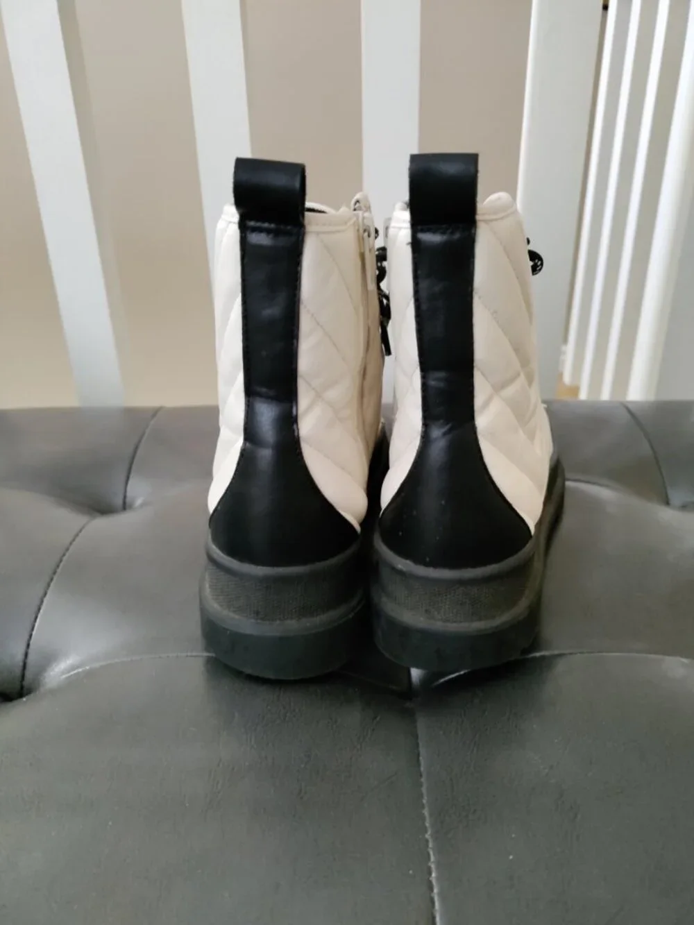 Wonder Nation Ivory Quilted Combat Boots Size 4
